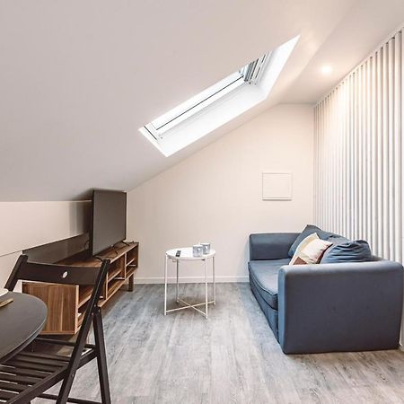 Le Coquet Logement Climatise Face A La Cathedrale - 3G Reims Eksteriør bilde