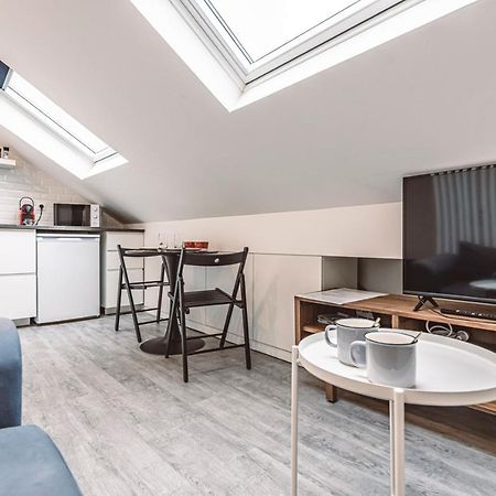 Le Coquet Logement Climatise Face A La Cathedrale - 3G Reims Eksteriør bilde