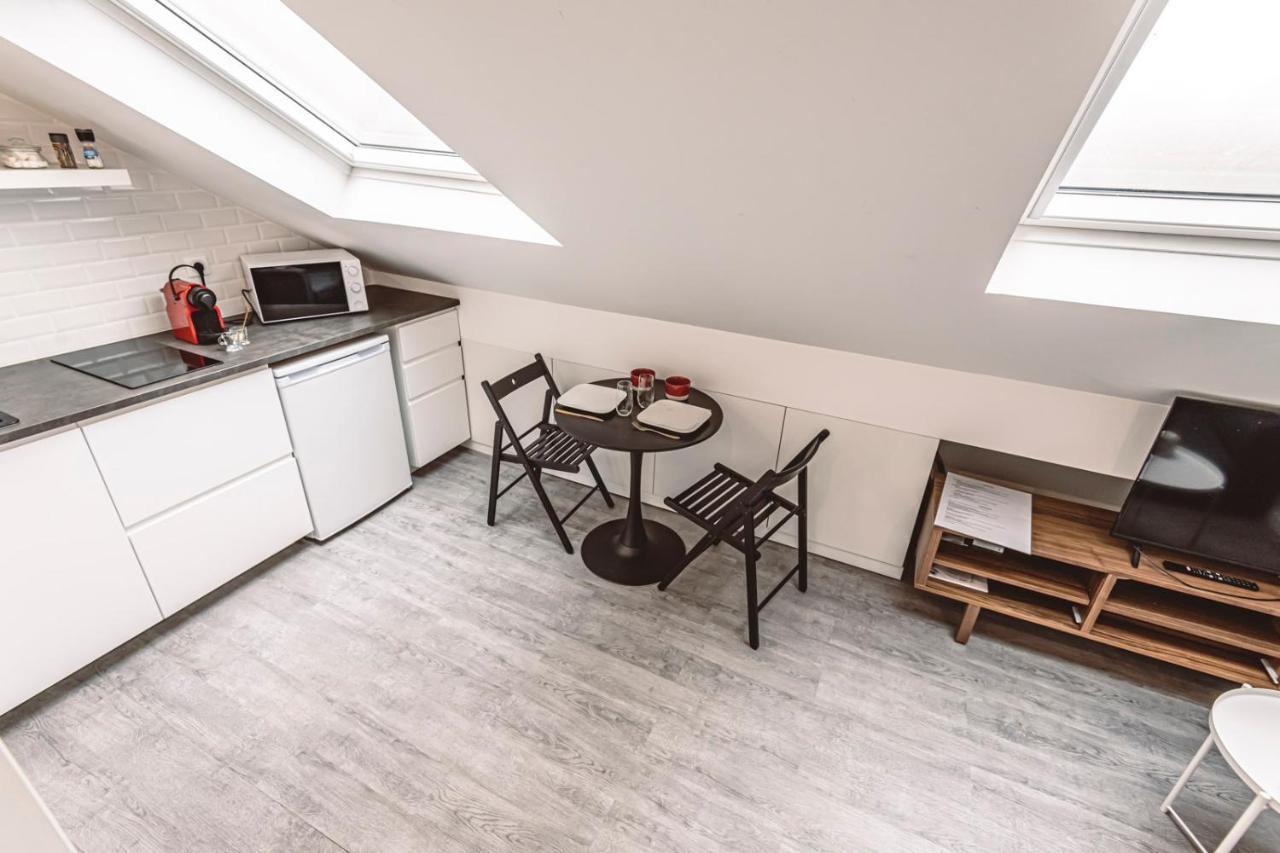 Le Coquet Logement Climatise Face A La Cathedrale - 3G Reims Eksteriør bilde